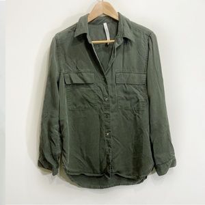 Group by Babaton Utility Tencel Button Down Shirt Sz Small